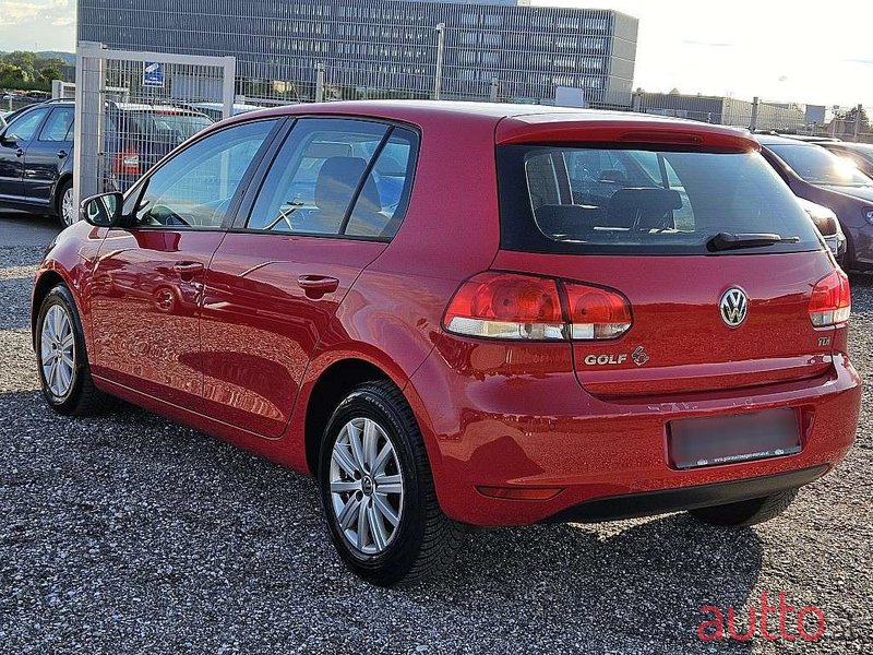 2012' Volkswagen Golf photo #6