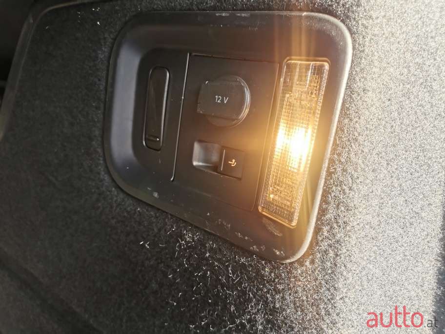 2016' SEAT Alhambra photo #4