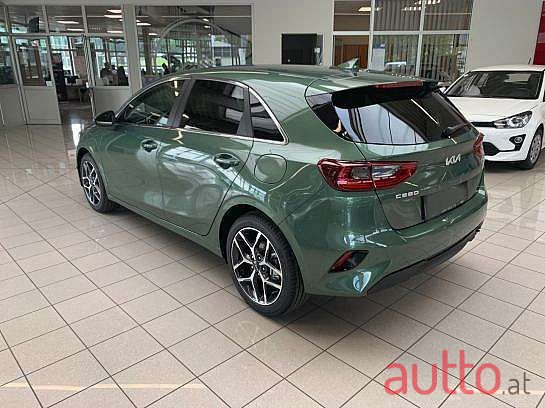 2023' Kia Ceed photo #4