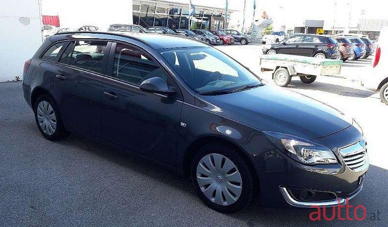 2014' Opel Insignia photo #1
