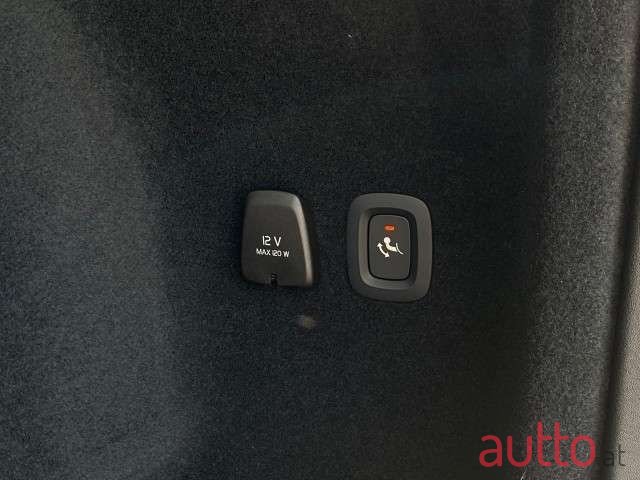 2024' Volvo V60 photo #3