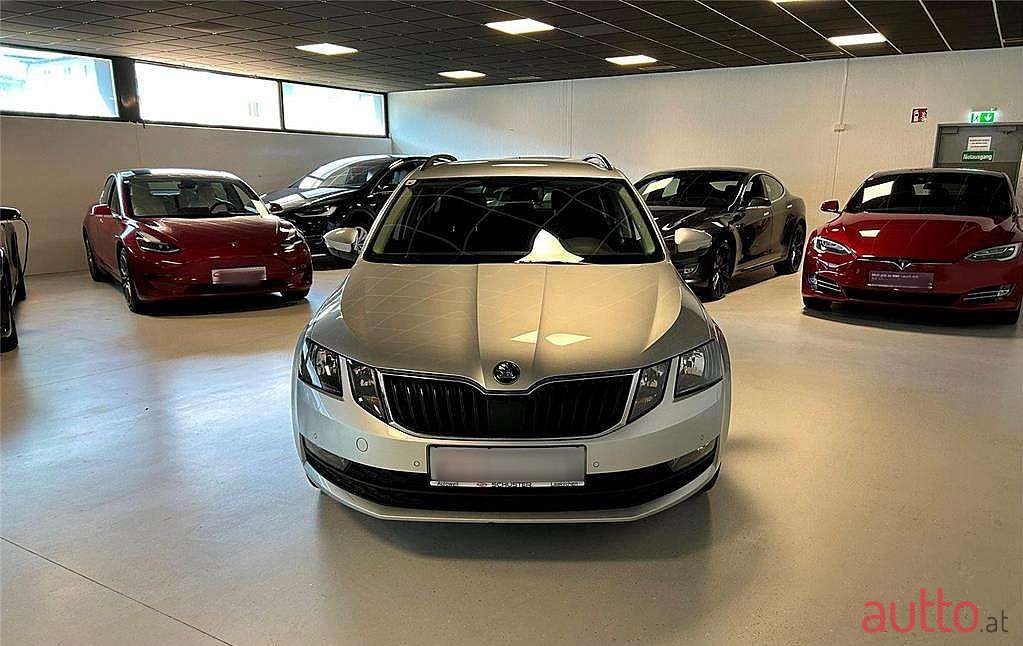 2019' Skoda Octavia photo #3
