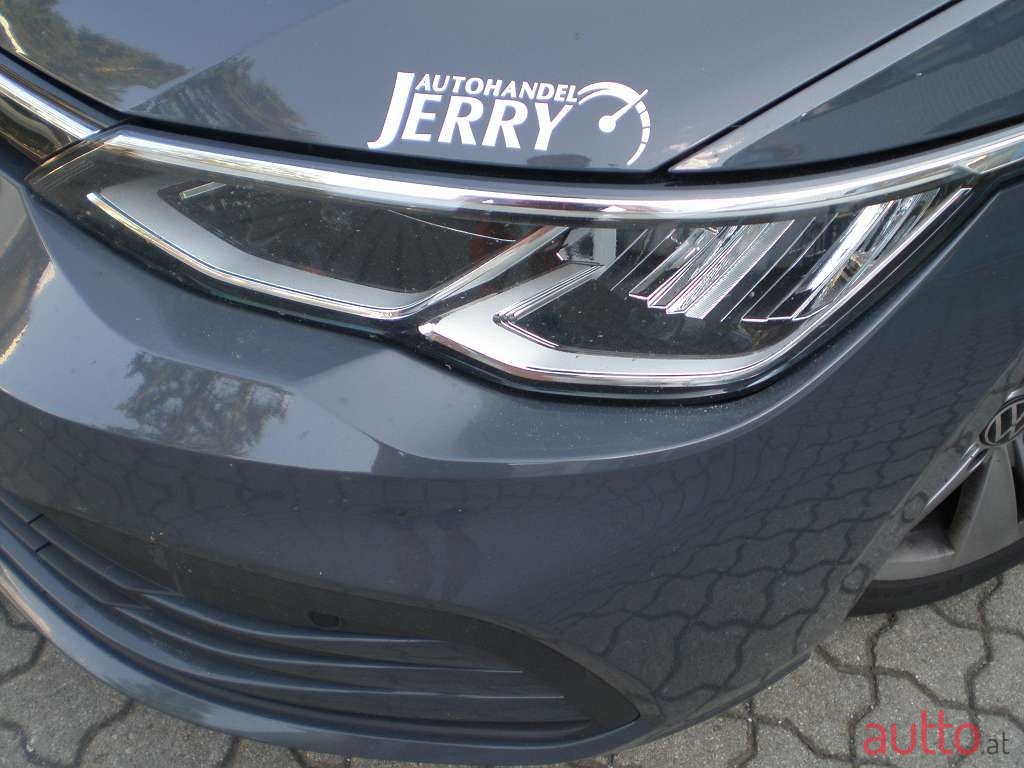 2020' Volkswagen Golf photo #3