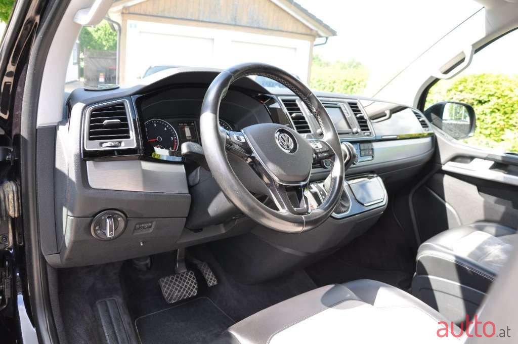 2015' Volkswagen T6 photo #2