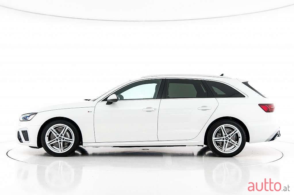 2022' Audi A4 photo #2