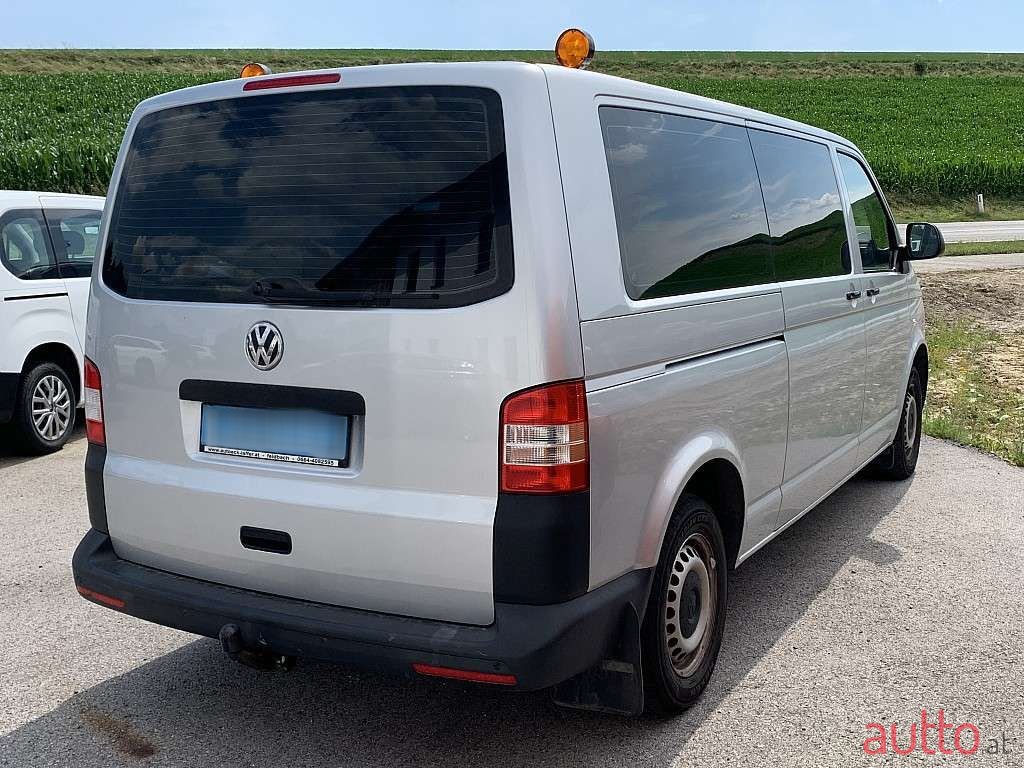 2013' Volkswagen T5 photo #5