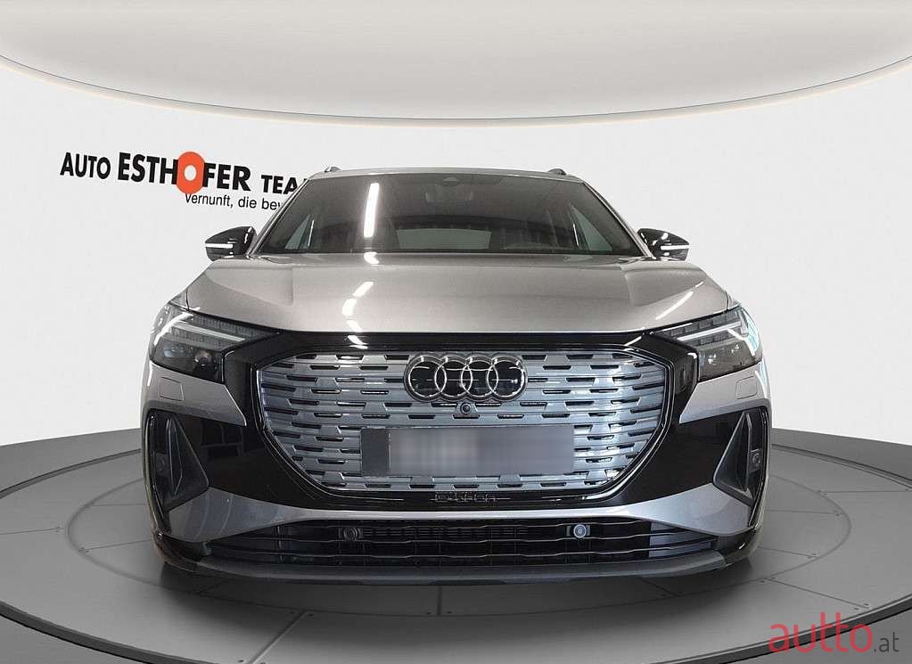 2023' Audi Q4 photo #2