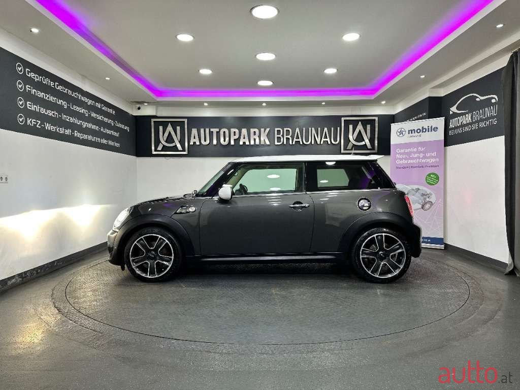 2012' MINI Cooper photo #3