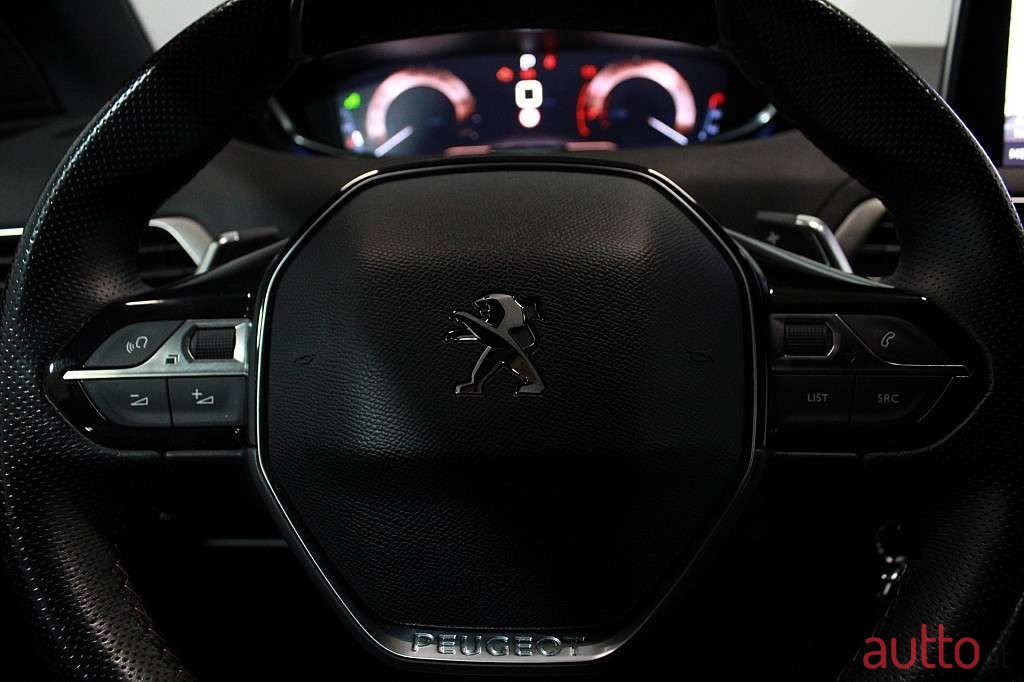 2018' Peugeot 3008 photo #6