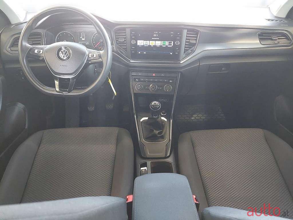 2018' Volkswagen T-Roc photo #5