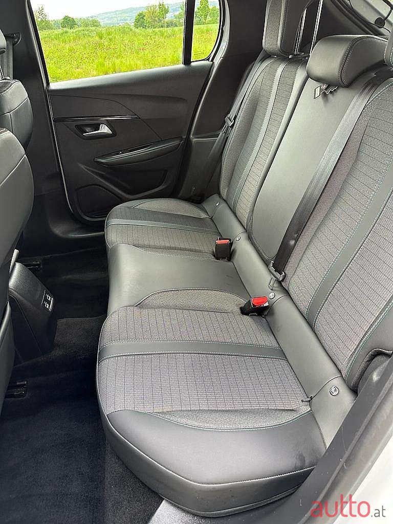 2021' Peugeot 208 photo #6