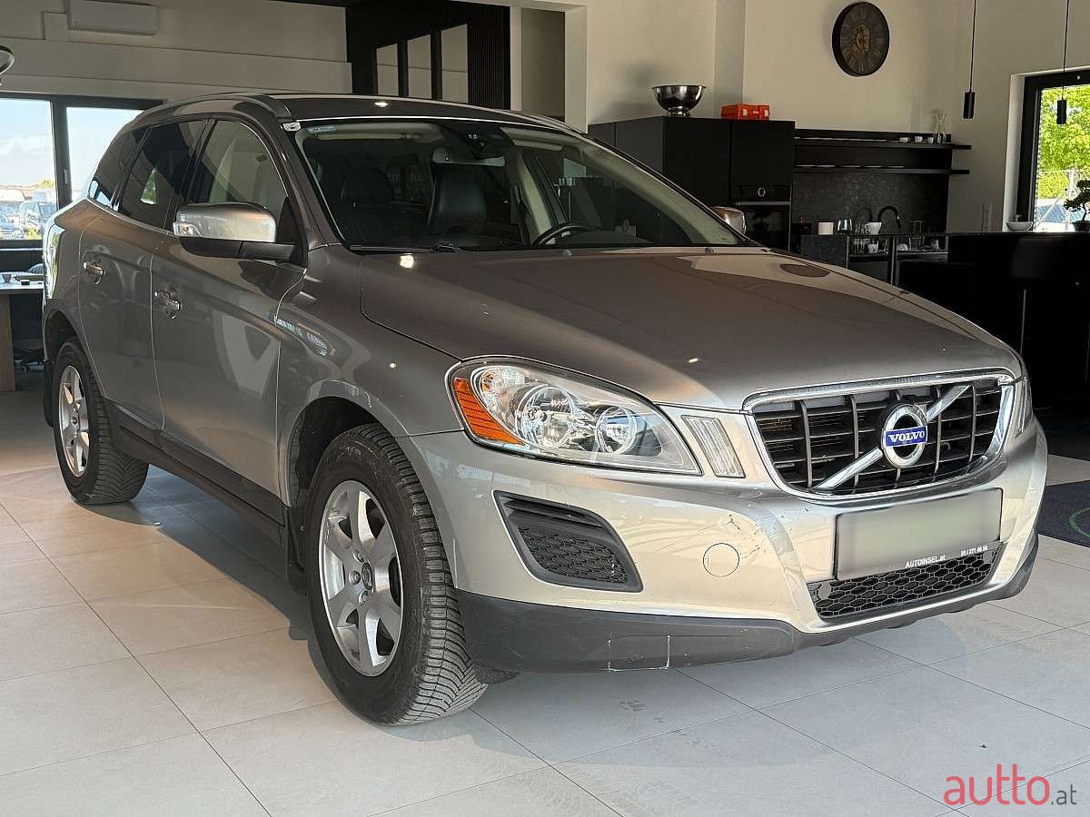 2012' Volvo XC60 photo #2