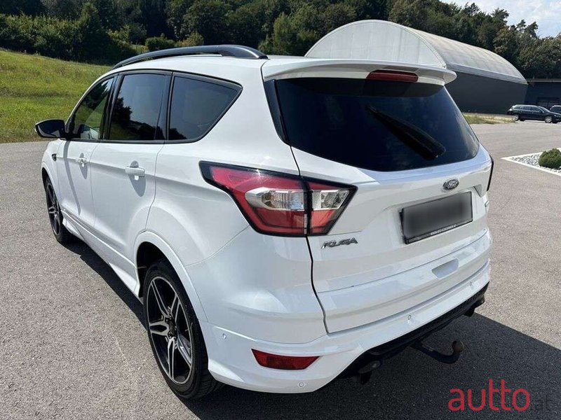 2017' Ford Kuga photo #6