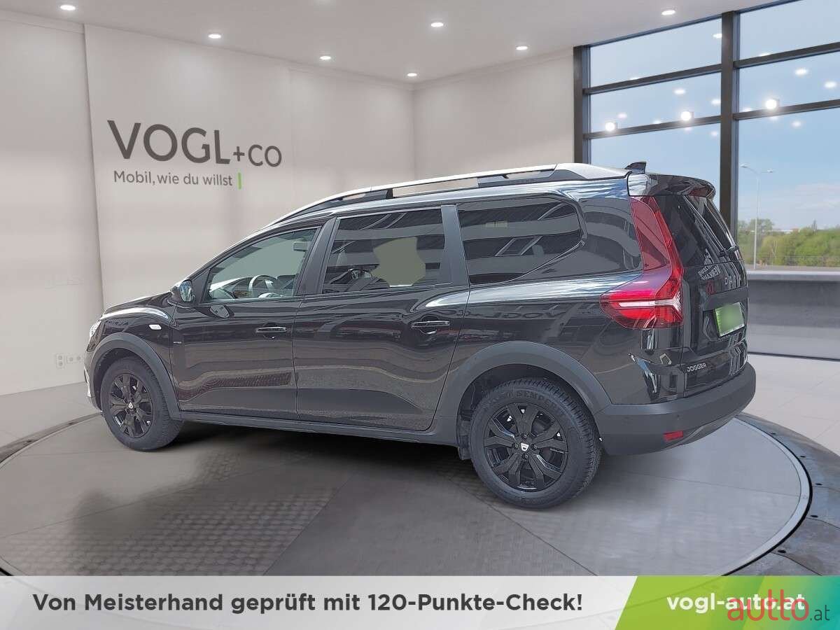 2022' Dacia Jogger photo #3