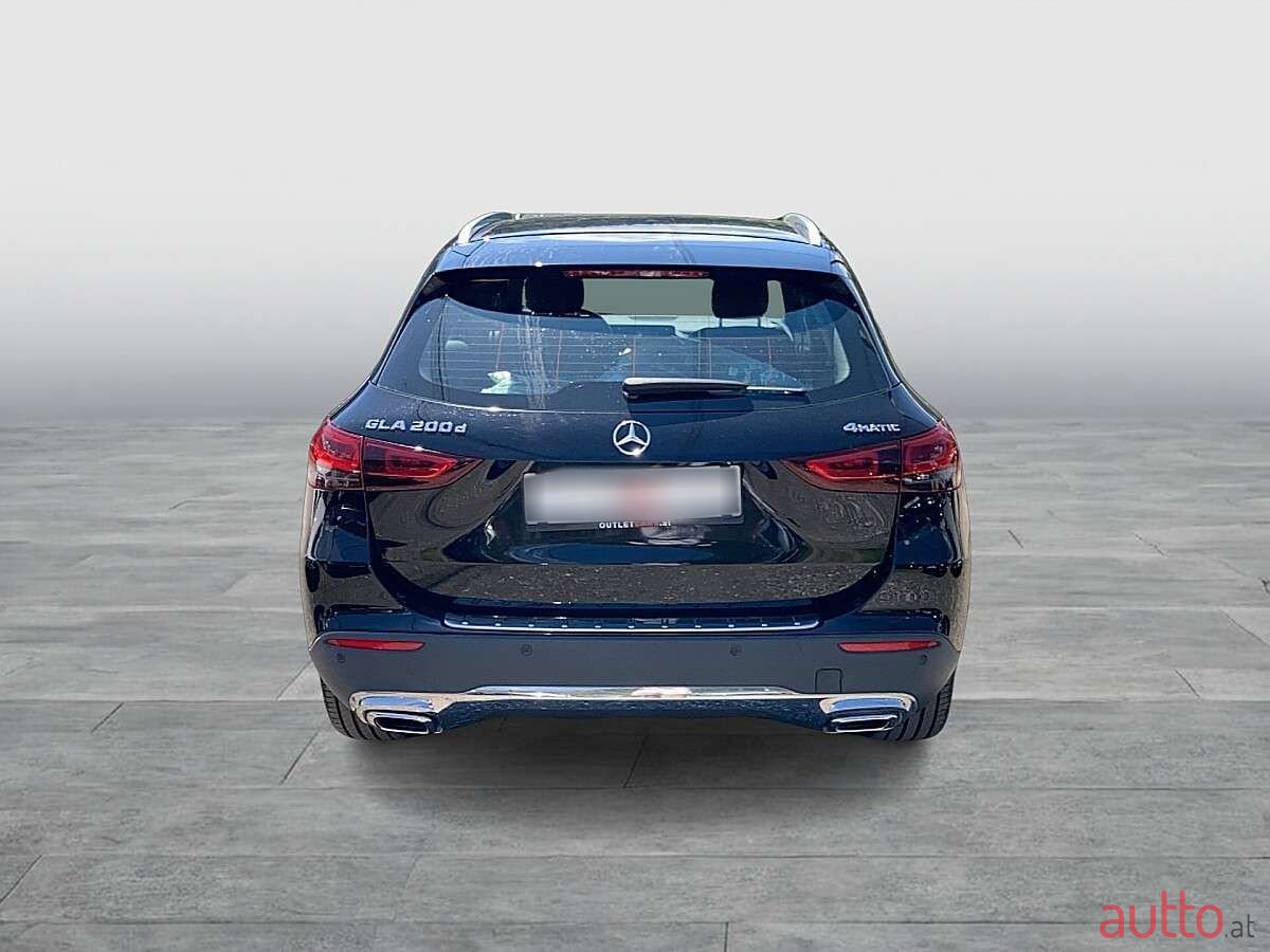 2021' Mercedes-Benz Gla-Klasse photo #5
