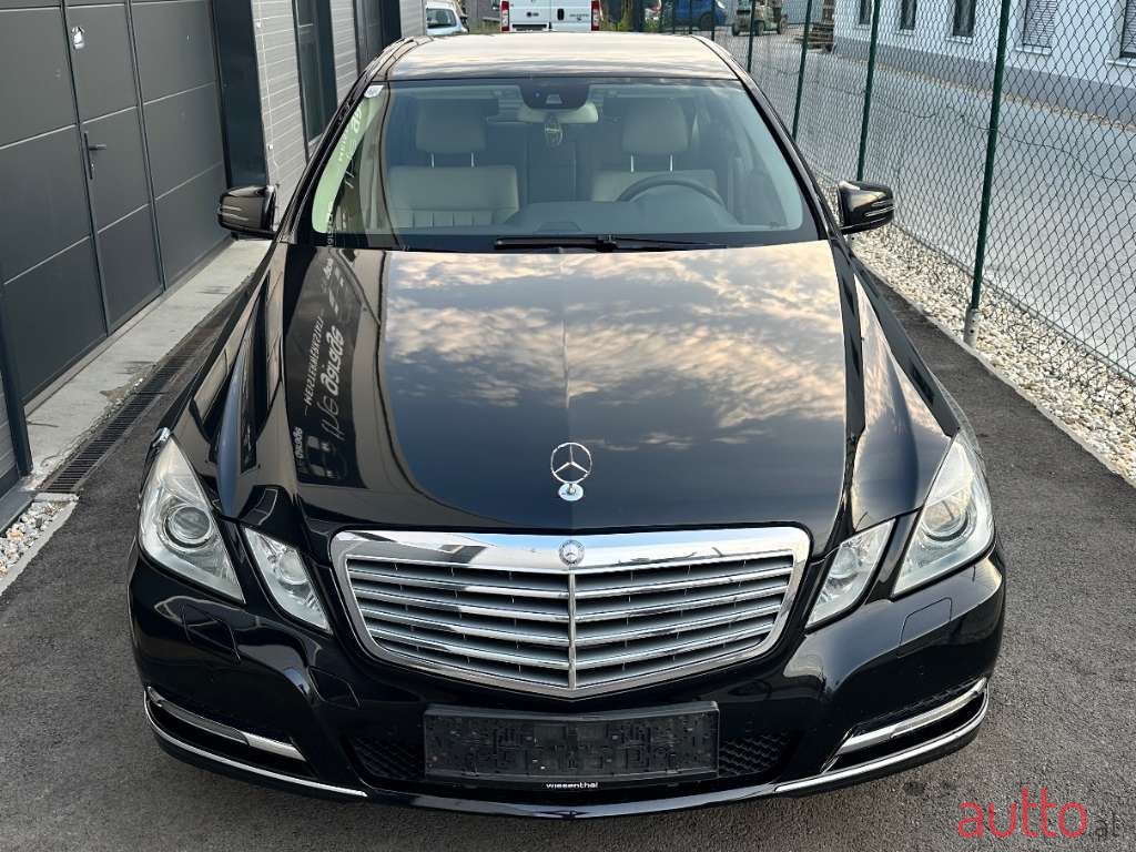 2012' Mercedes-Benz E-Klasse photo #6