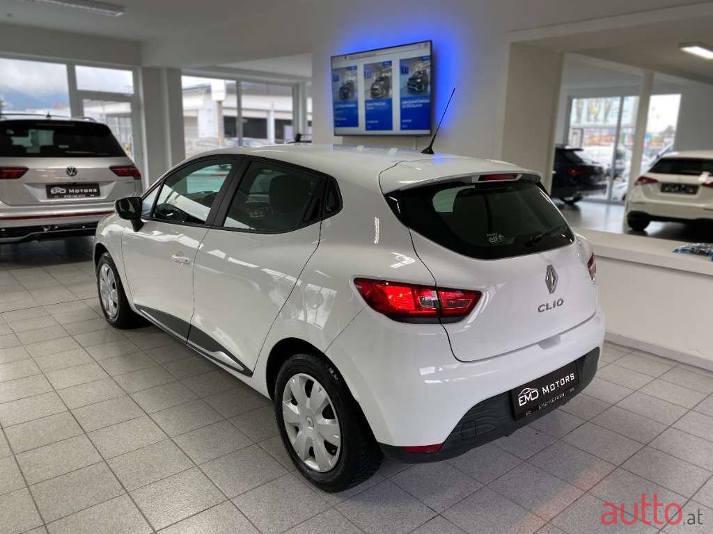 2016' Renault Clio photo #3