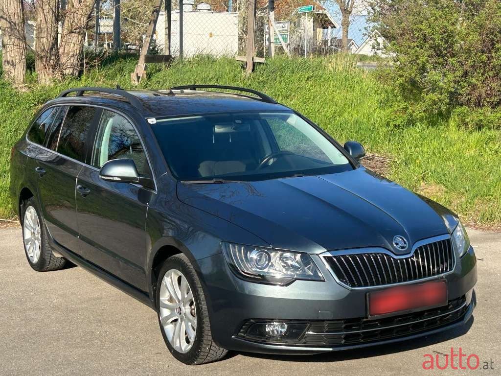 2015' Skoda Superb photo #5