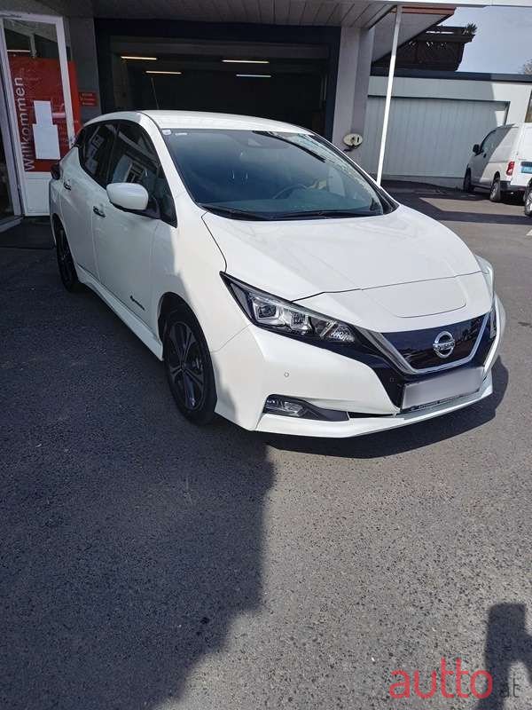 2020' Nissan Leaf photo #2