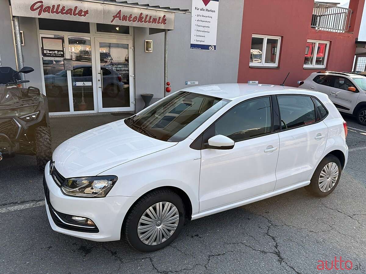 2014' Volkswagen Polo photo #1