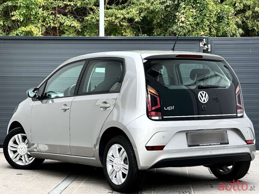 2018' Volkswagen Up! photo #2