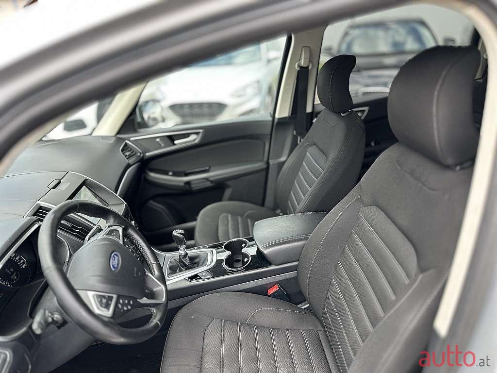 2017' Ford Galaxy photo #6