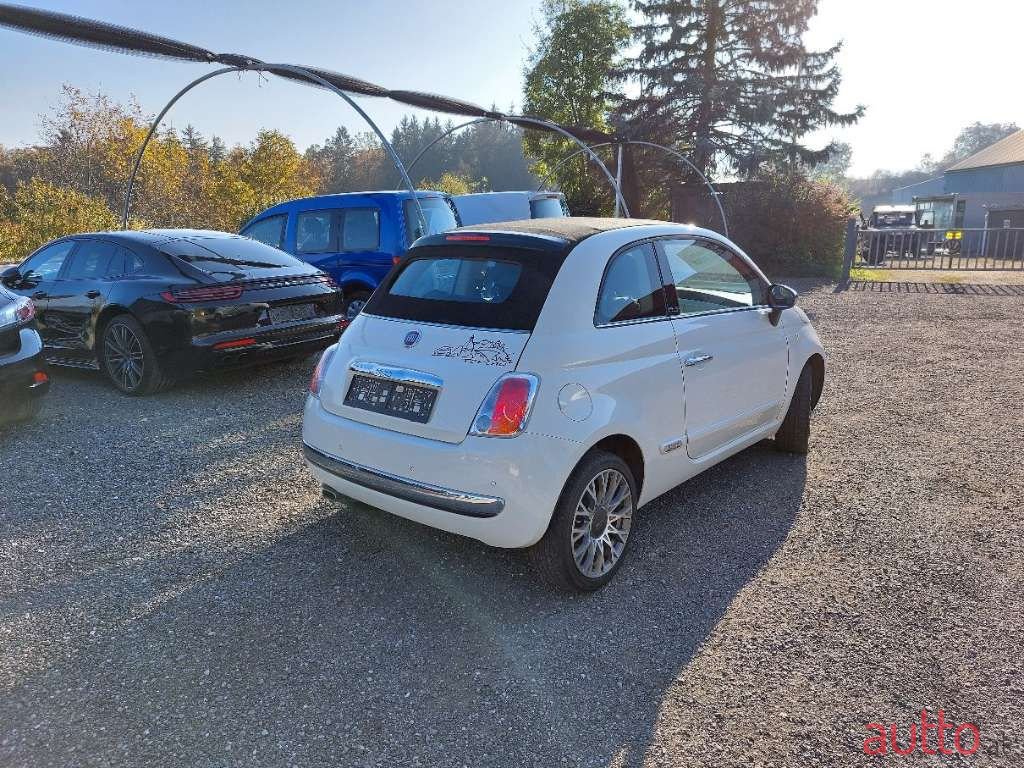 2011' Fiat 500C photo #2