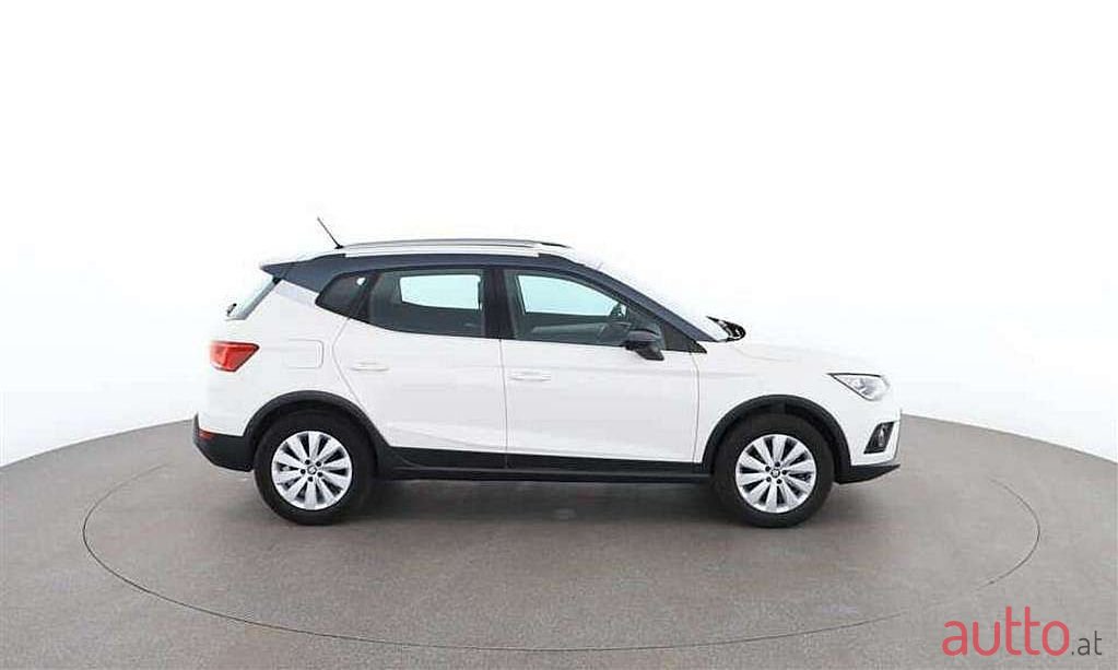 2020' SEAT Arona photo #1