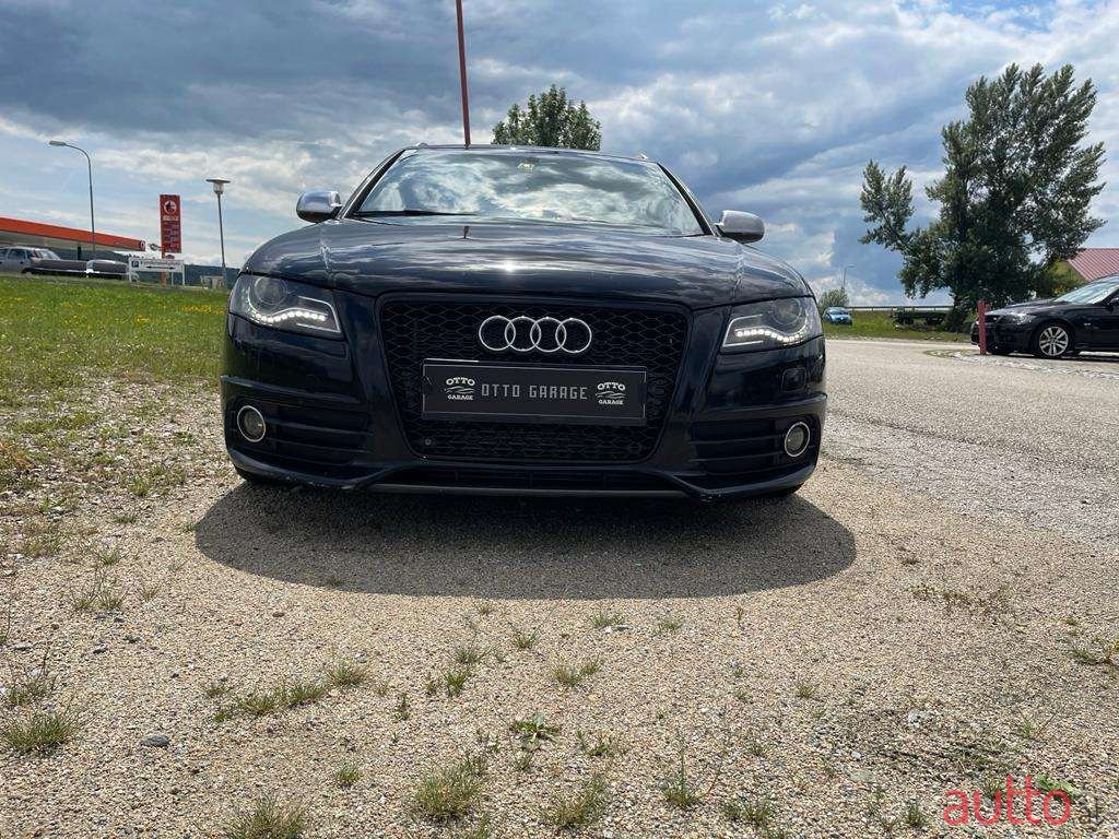 2010' Audi A4 photo #2