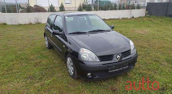 2004' Renault Clio photo #1