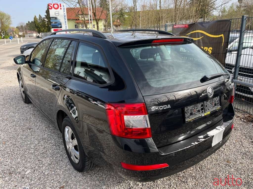 2014' Skoda Octavia photo #6