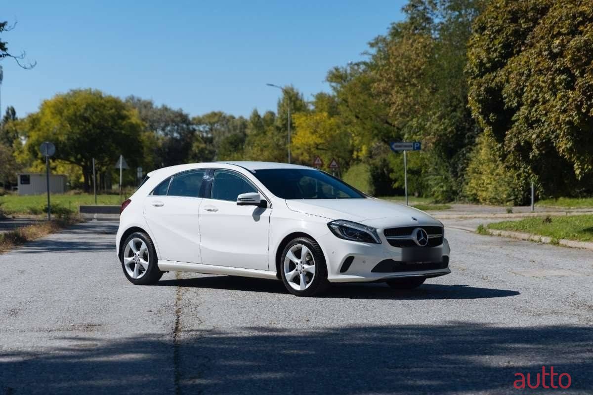 2016' Mercedes-Benz A-Klasse photo #5