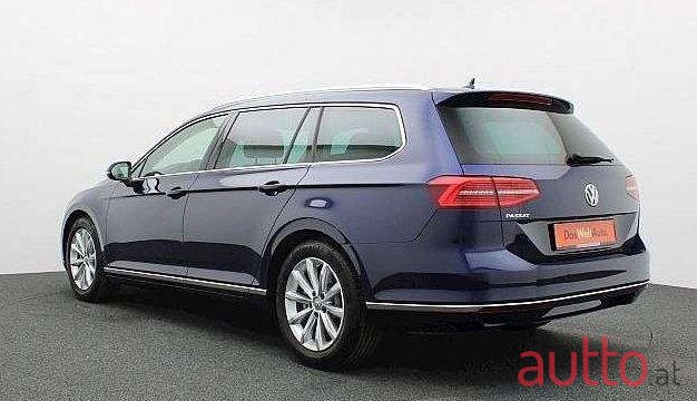 2018' Volkswagen Passat photo #1