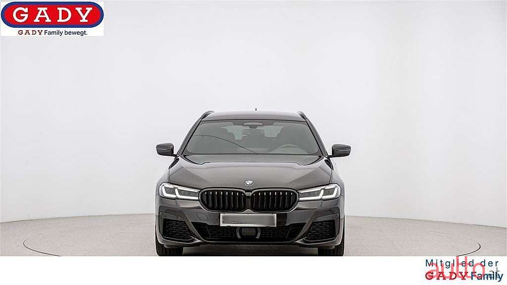 2022' BMW 5Er-Reihe photo #2
