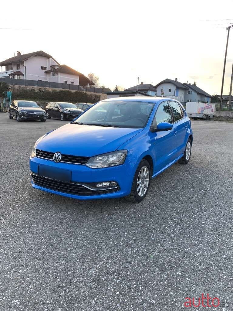 2015' Volkswagen Polo photo #3