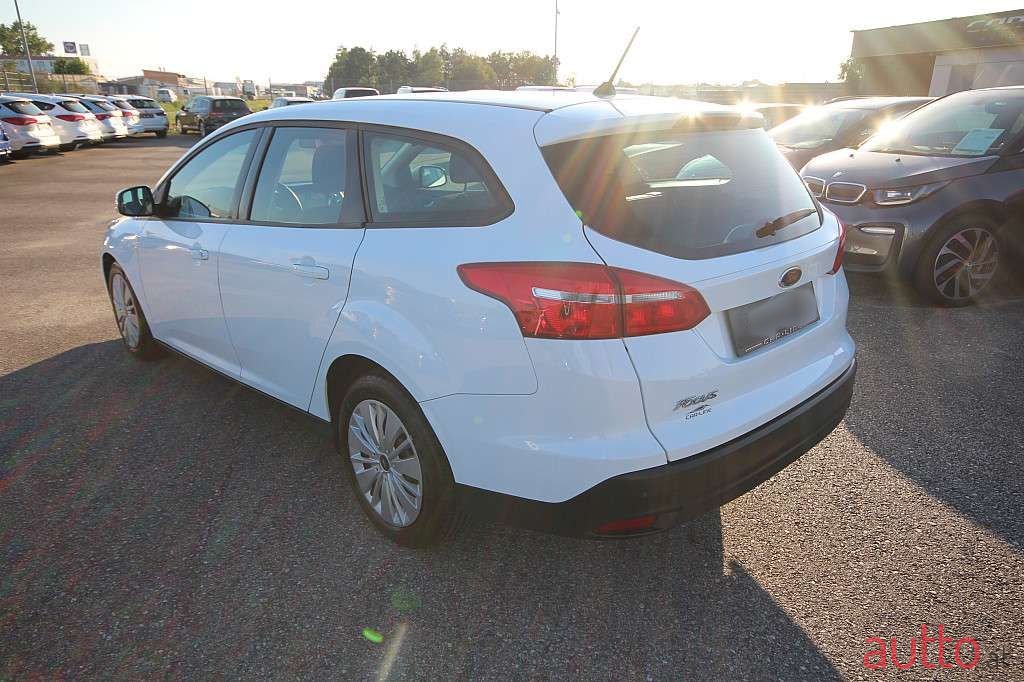 2018' Ford Focus photo #2