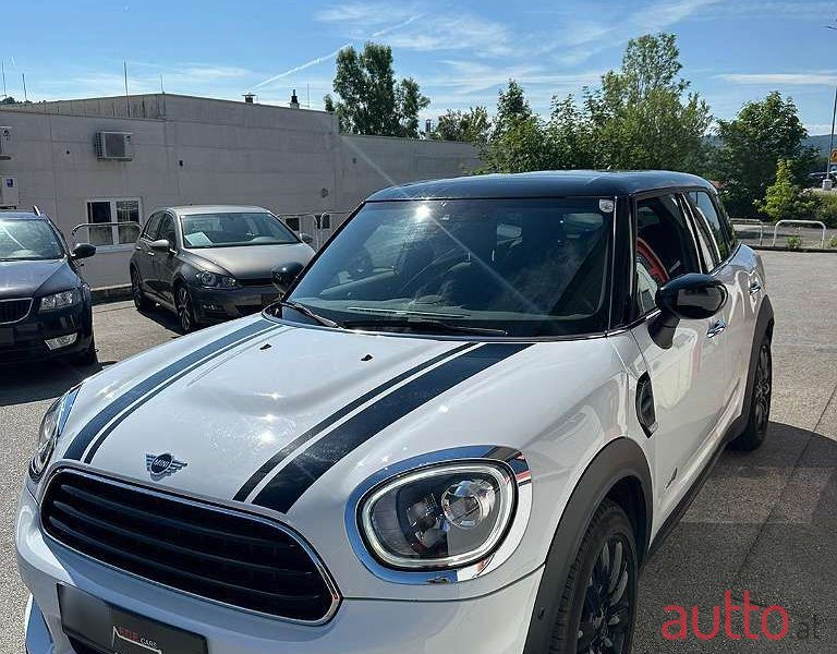 2019' MINI Countryman photo #2