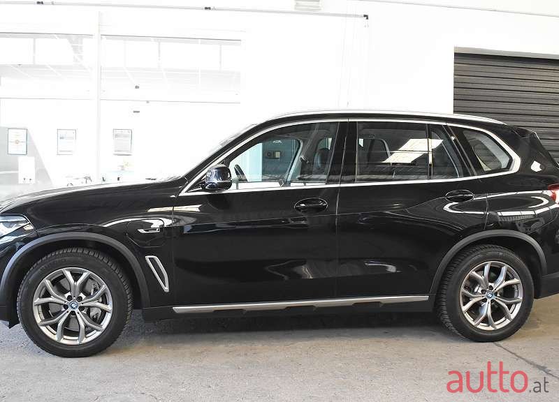 2022' BMW X5 photo #3