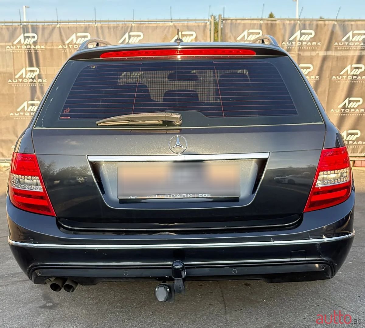 2012' Mercedes-Benz C-Klasse photo #5
