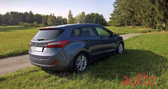 2013' Hyundai I30 photo #2