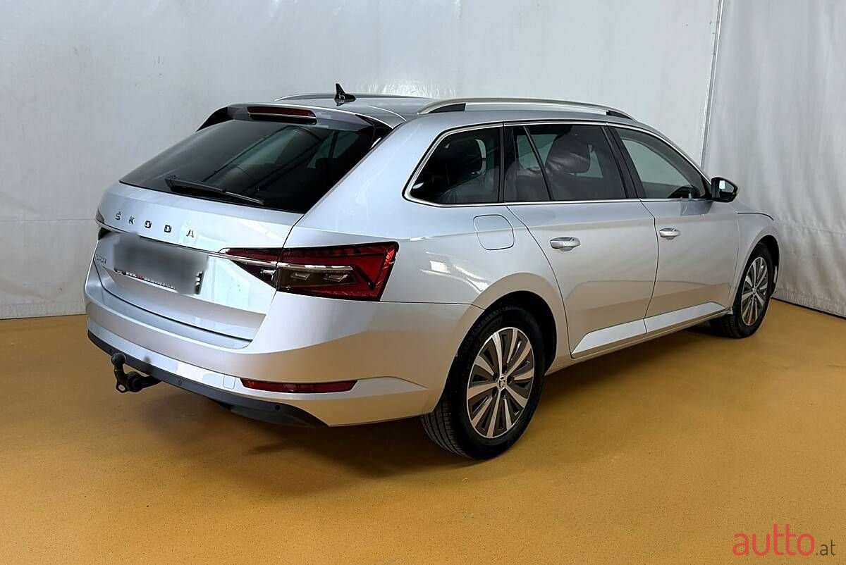 2023' Skoda Superb photo #4