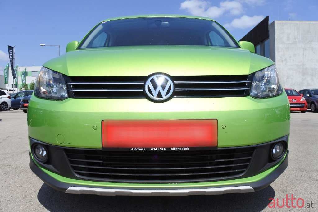 2013' Volkswagen Caddy photo #4