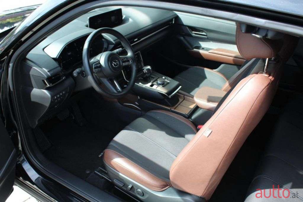 2022' Mazda MX-30 photo #5