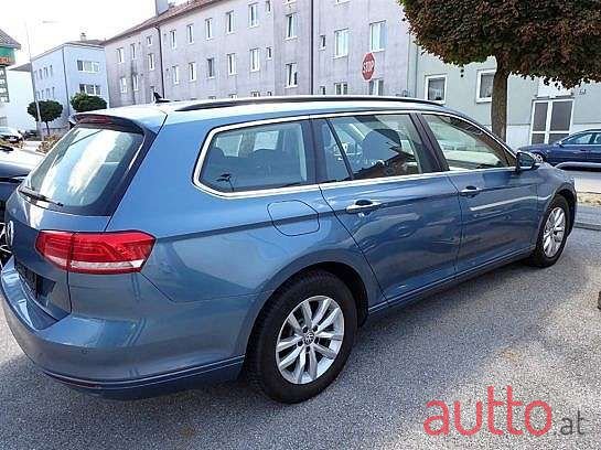 2018' Volkswagen Passat photo #3