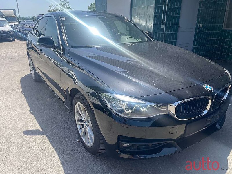 2015' BMW 3Er-Reihe photo #4