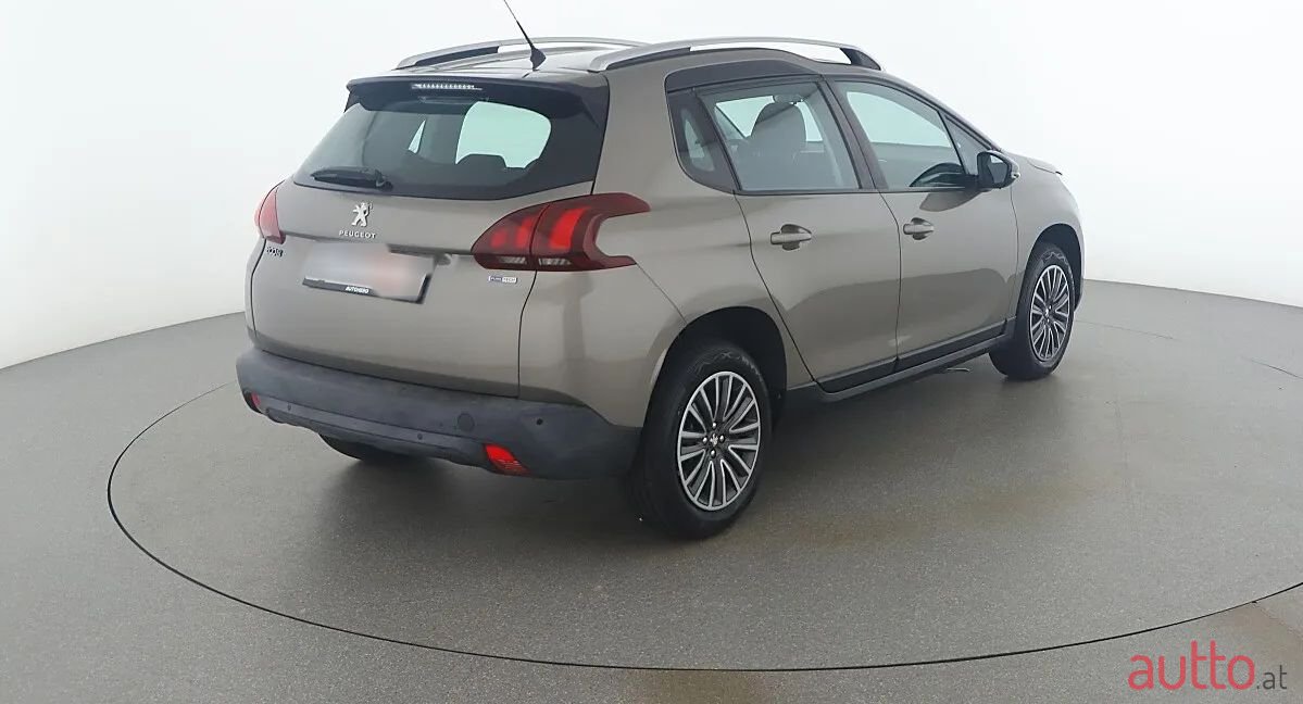 2017' Peugeot 2008 photo #5