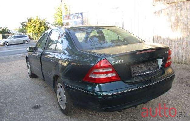 2003' Mercedes-Benz C-Klasse photo #3