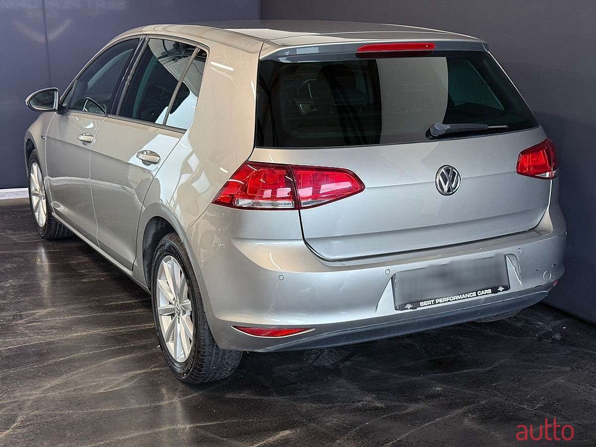 2016' Volkswagen Golf photo #6