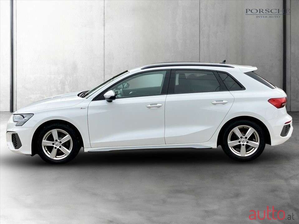 2022' Audi A3 photo #2