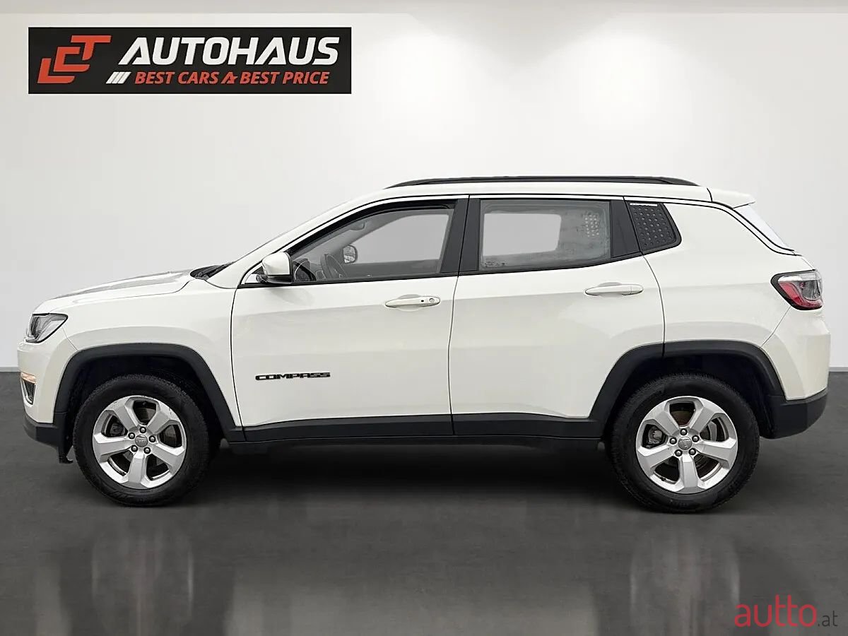2018' Jeep Compass photo #2